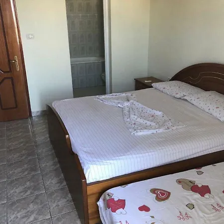 Dhoma Plazhi Fjoro Appartamento Sarandë